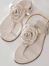 Sandália Flat Couro Flor Offwhite