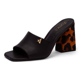 Sandália Mule Salto Bloco Preto C/ Animal Print