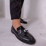 Mocassim Verniz com Ponteiras Metal Preto