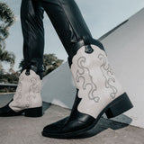 Bota Couro Western Cano Medio Preto