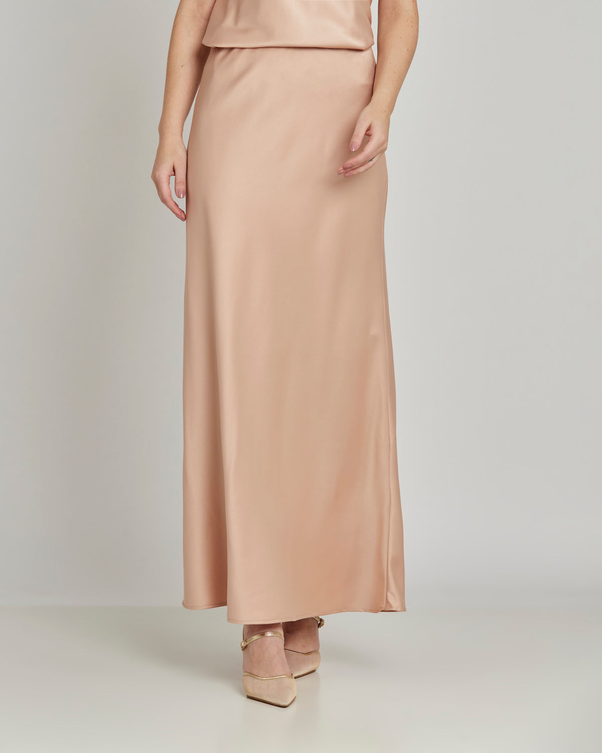 Saia Cetim Longa Dourada