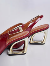 Scarpin Com Salto Geometrico Vazado Vinho