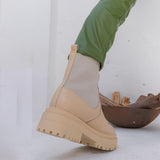 Bota Coturno Tratorada Cano Médio Offwhite