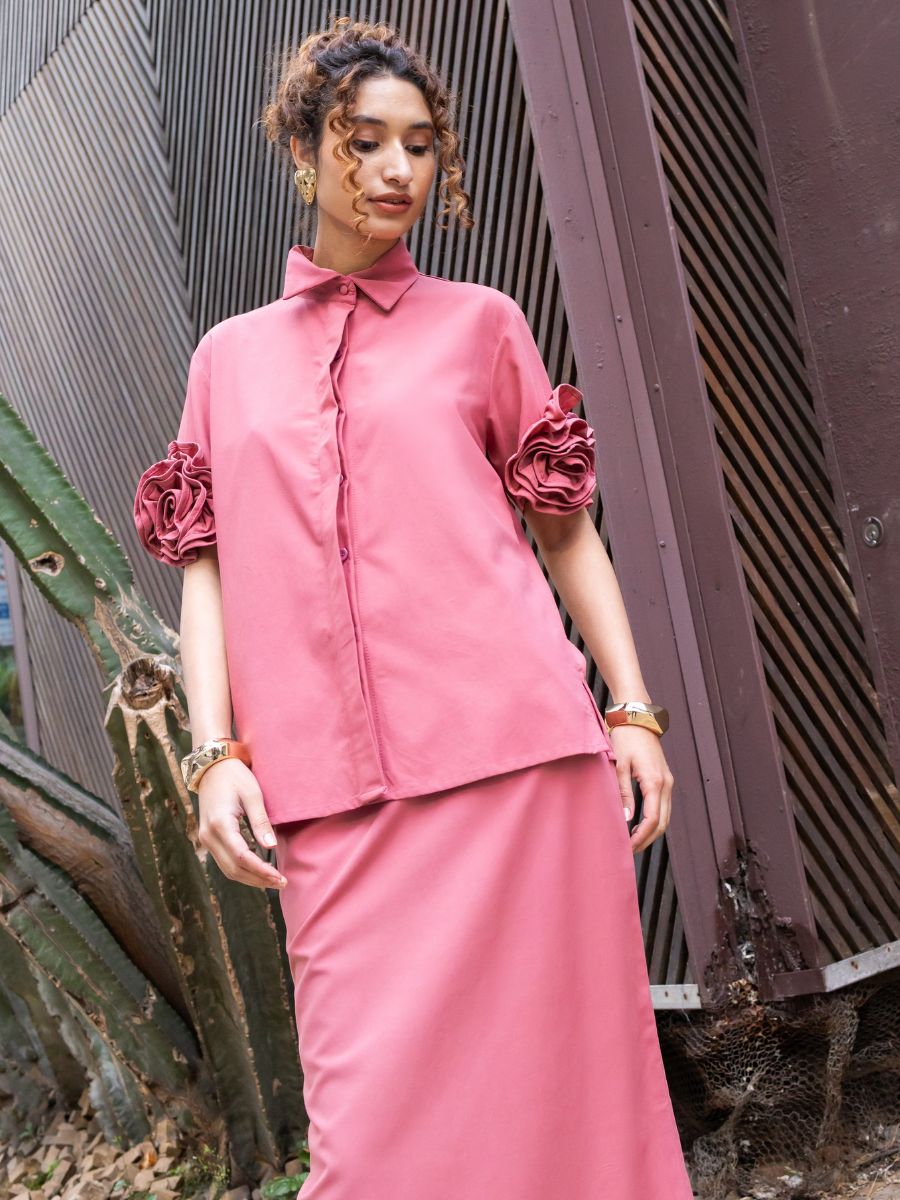 Camisa Flor Alto Relevo Algodão Rosa