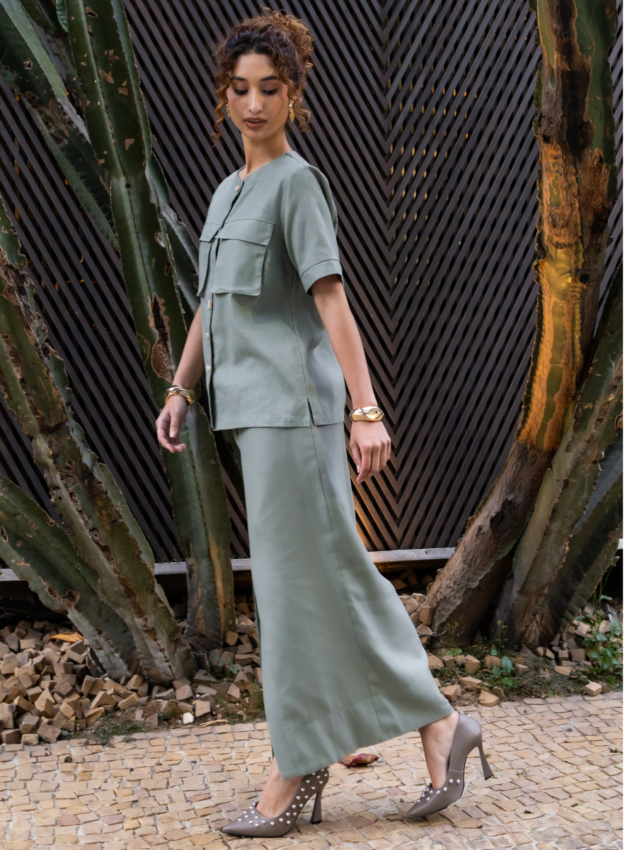 Conjunto Saia  e Camisa Verde