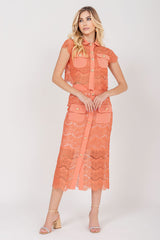 Camisa de Renda com Bolsos Coral 
