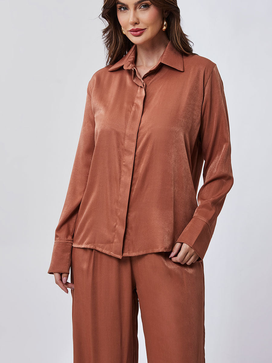 Camisa Acetinada Alongada Camel