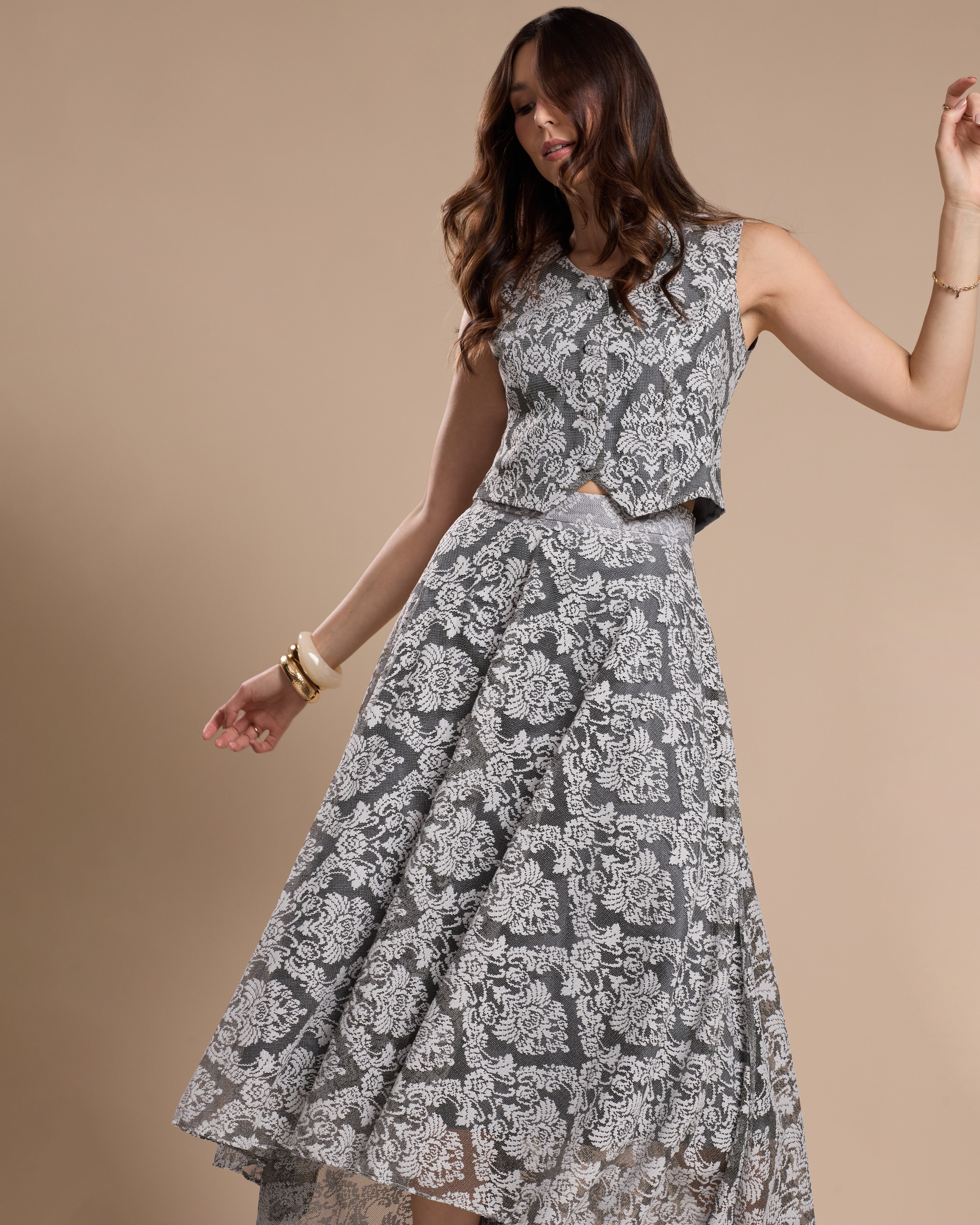 Saia Renda Assimétrica Cinza