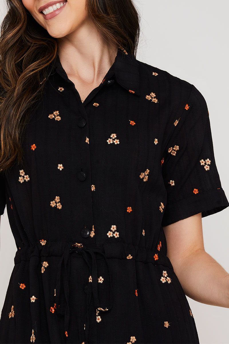 Vestido Manga Curta Algodão Bordado Preto