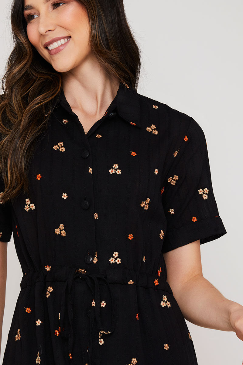 Vestido Manga Curta Algodão Bordado Preto