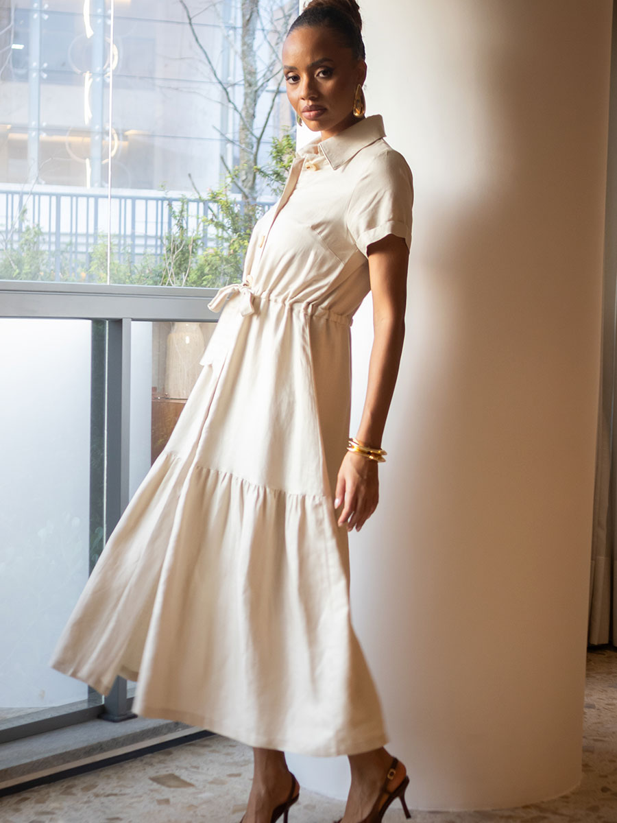 Vestido Manga Curta Linho Bordado Areia
