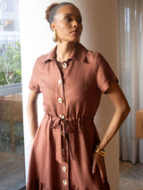 Vestido Manga Curta Linho Bordado Marrom