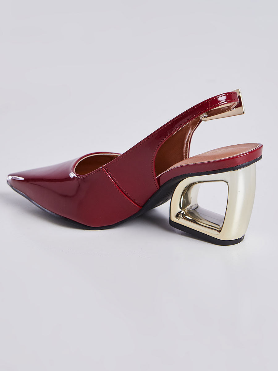 Scarpin Com Salto Geometrico Vazado Vinho