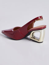 Scarpin Com Salto Geometrico Vazado Vinho
