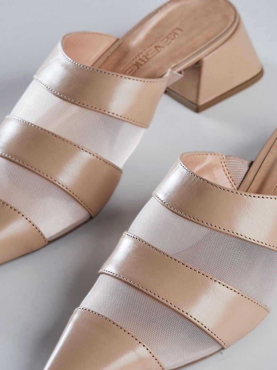 Mule Bico Fino com Tiras Nude