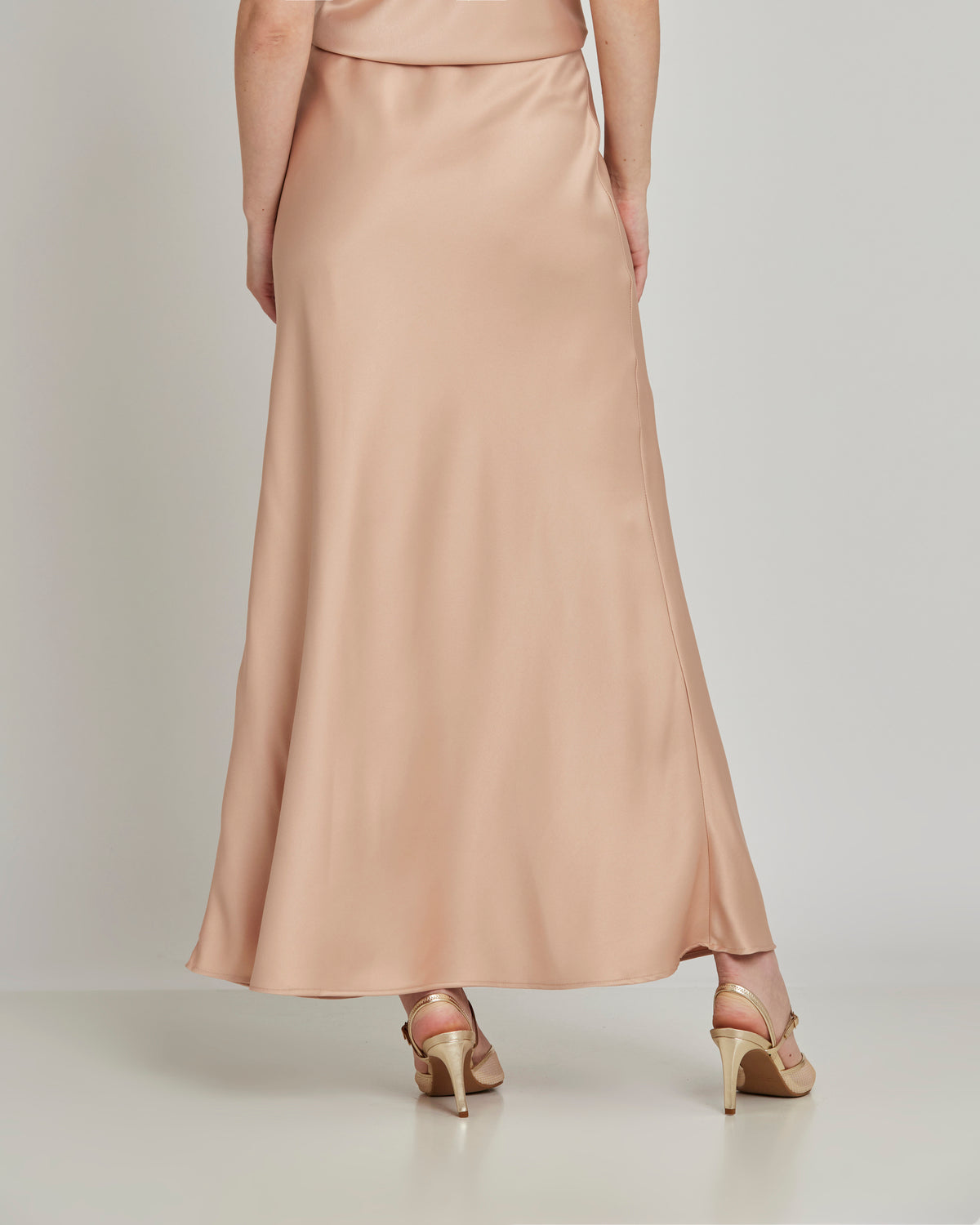 Saia Cetim Longa Dourada