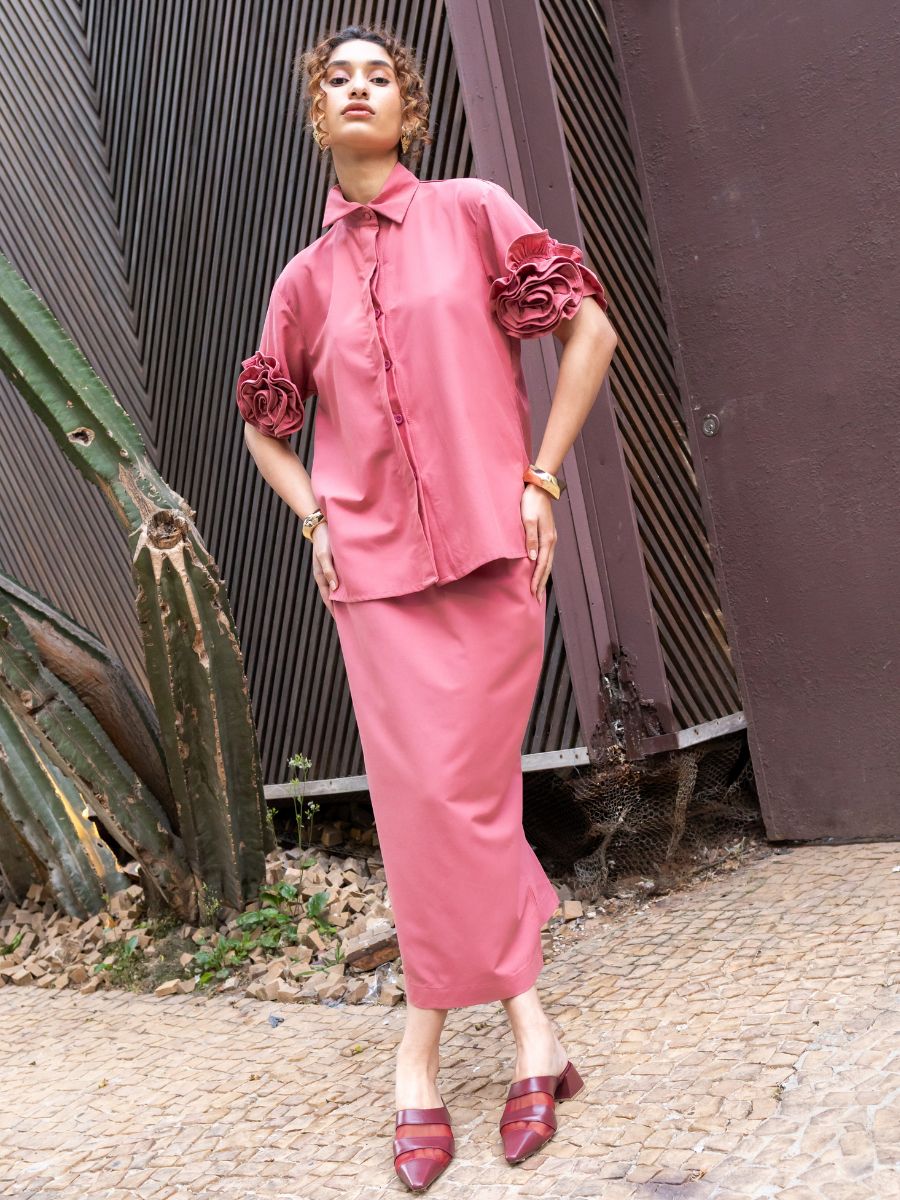 Camisa Flor Alto Relevo Algodão Rosa