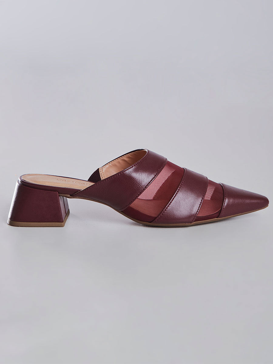Mule Bico Fino com Tiras Marsala